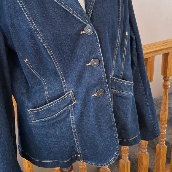 Navy Blue Denim Jacket with Blazer Cut and Relaxed Fit - Picture 3 of 7